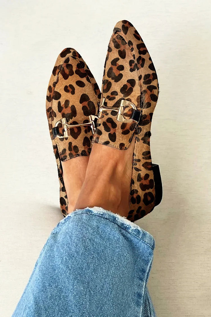 Juul | Elegant loafers with a pattern and subtle heels