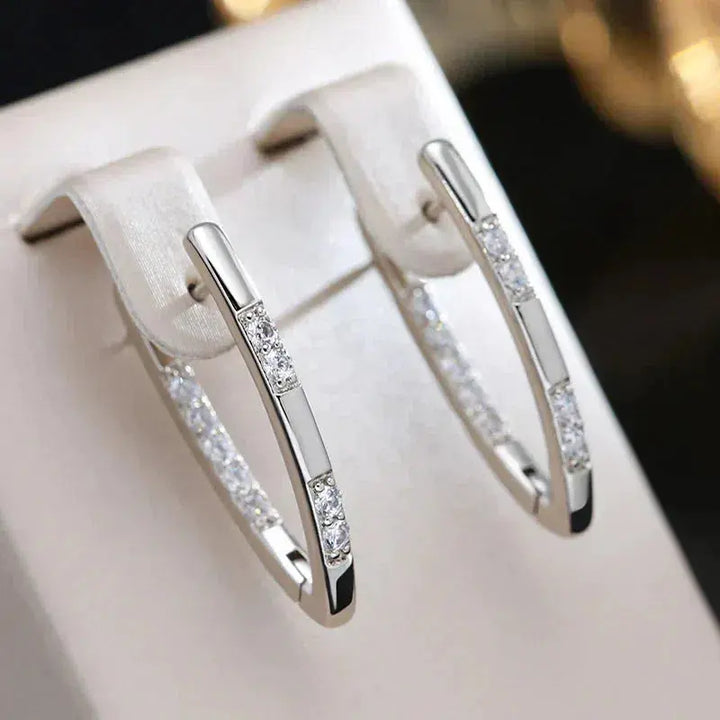 Elegant earrings with cubic zirconia stones
