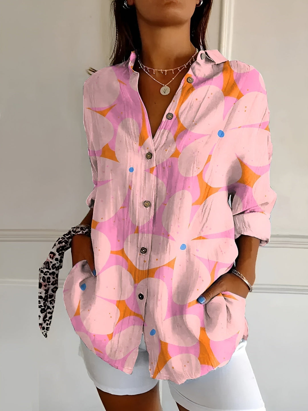 Noelle - Feminine Summer Blouse