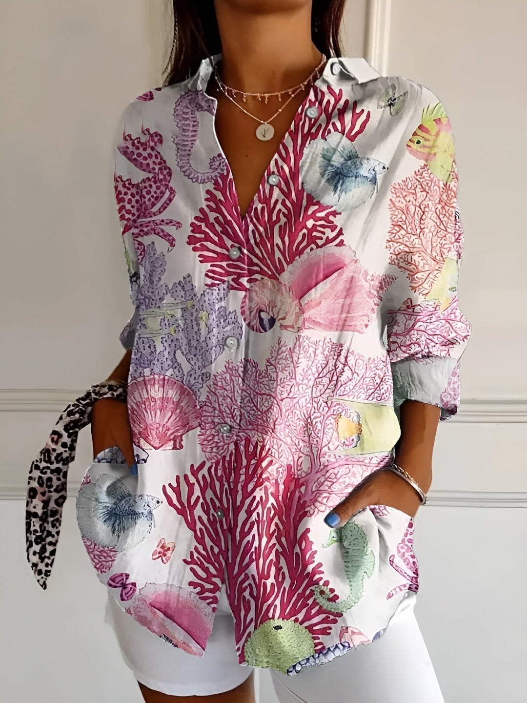 Noelle - Feminine Summer Blouse